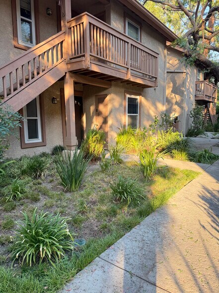 Building Photo - 7101 Farralone Ave
