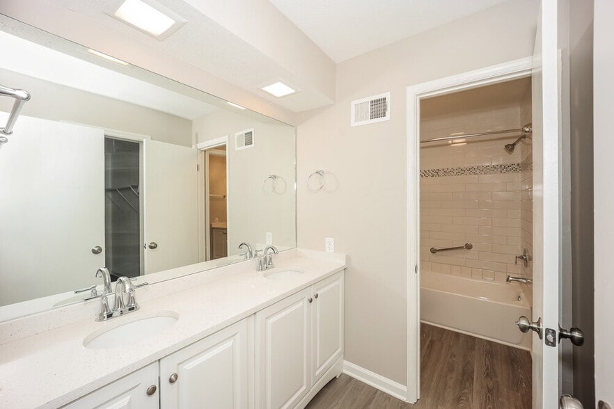 Building Photo - 17 Crepe Myrtle Dr