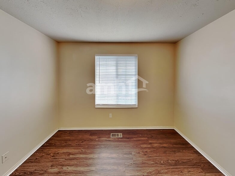 Building Photo - 3753 S 3760 W