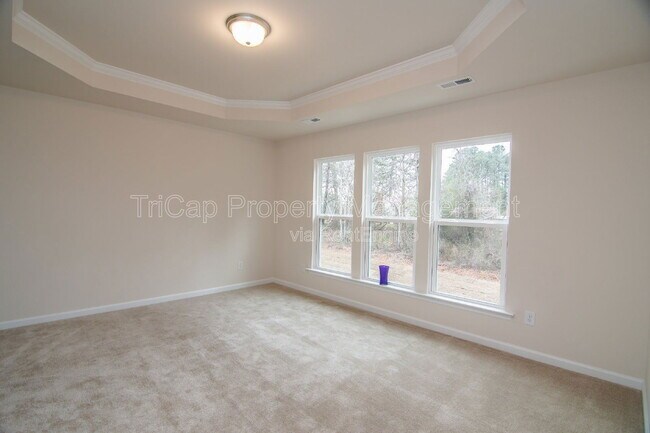 Building Photo - 415 White Oak Ridge Dr