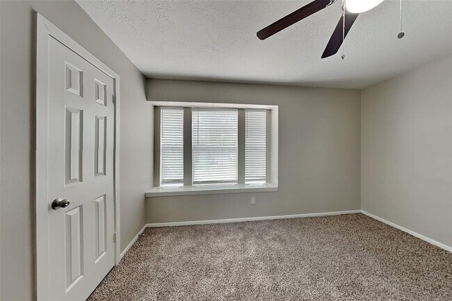 Building Photo - 16322 Jast Dr