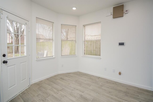 Building Photo - 1510 Plumwood Dr
