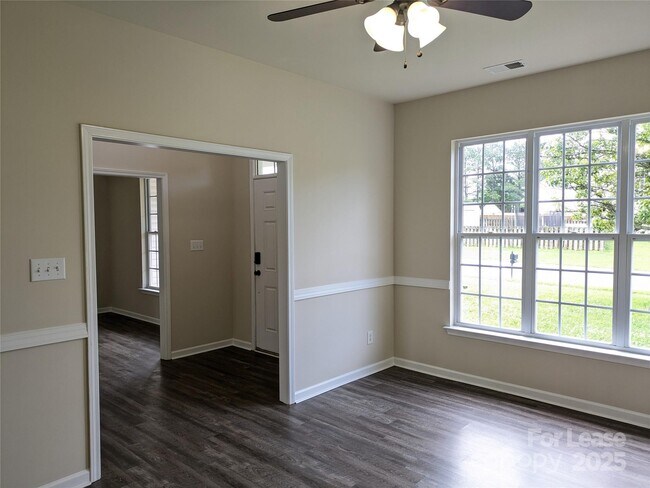 Building Photo - 117 Stallings Mill Dr