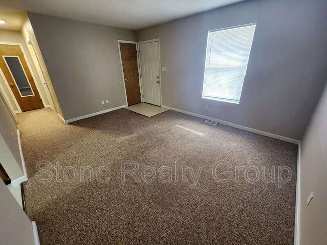 Building Photo - 2460 E Clayton Dr