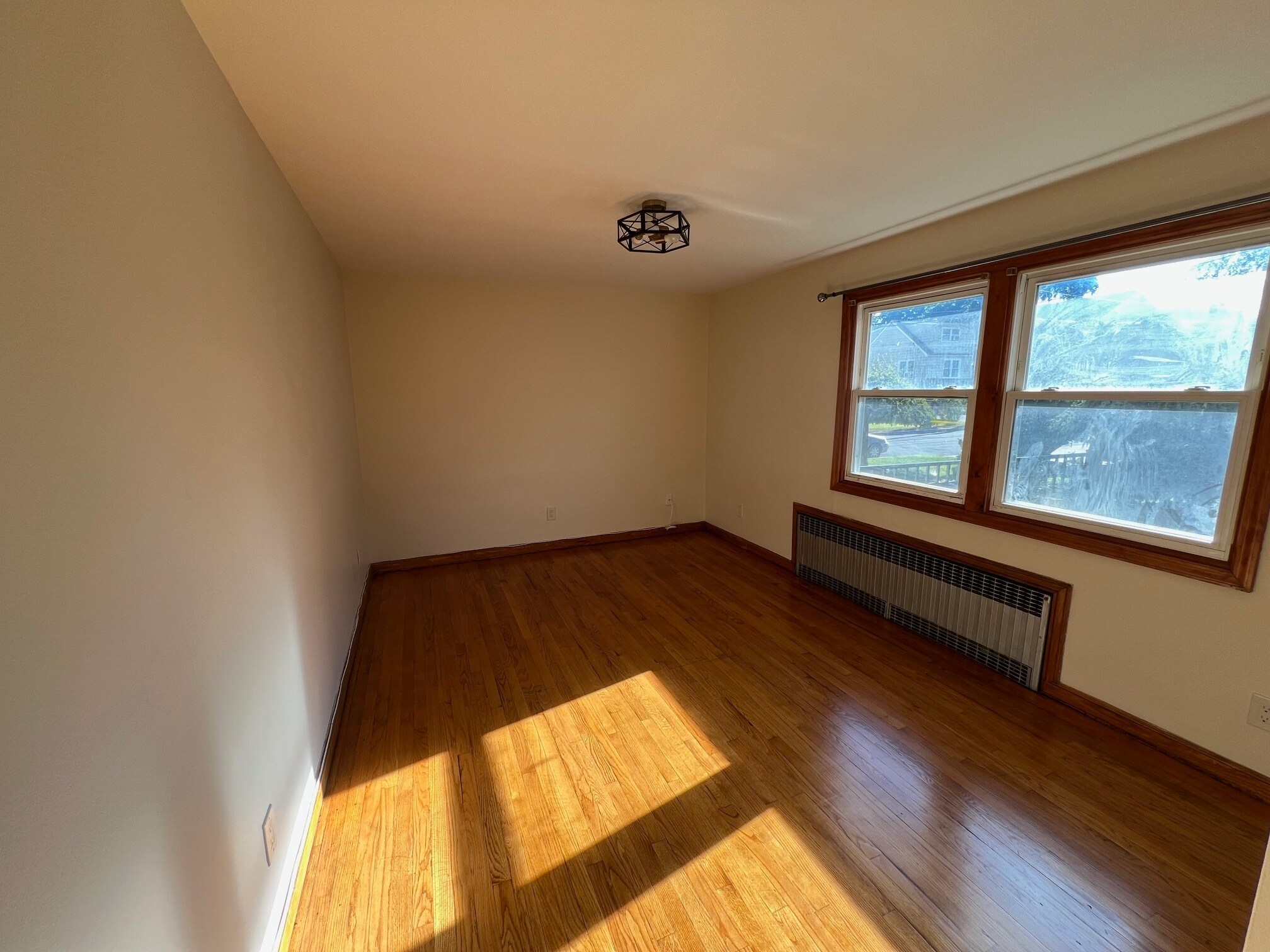 Building Photo - 215 Saddle River Rd