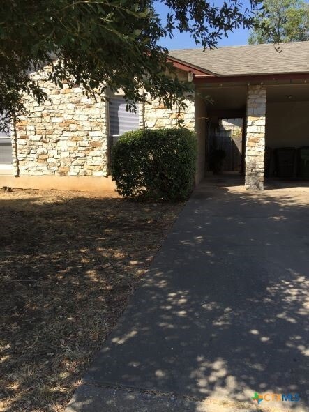 Building Photo - 422 Chisholm Valley Dr