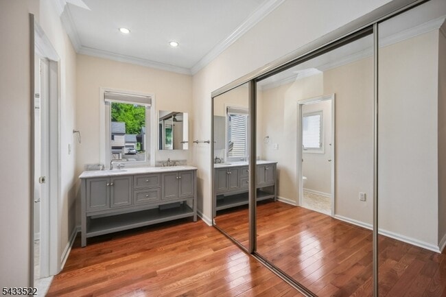 Building Photo - 5E Somerset Hills Village