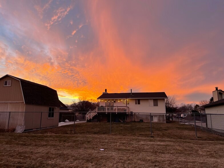 Building Photo - 5627 S Sarah Jane Dr