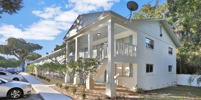 Building Photo - 1140 S Ridgewood Ave