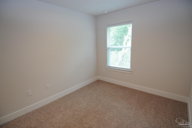 Building Photo - 1535 Iroquois Ct