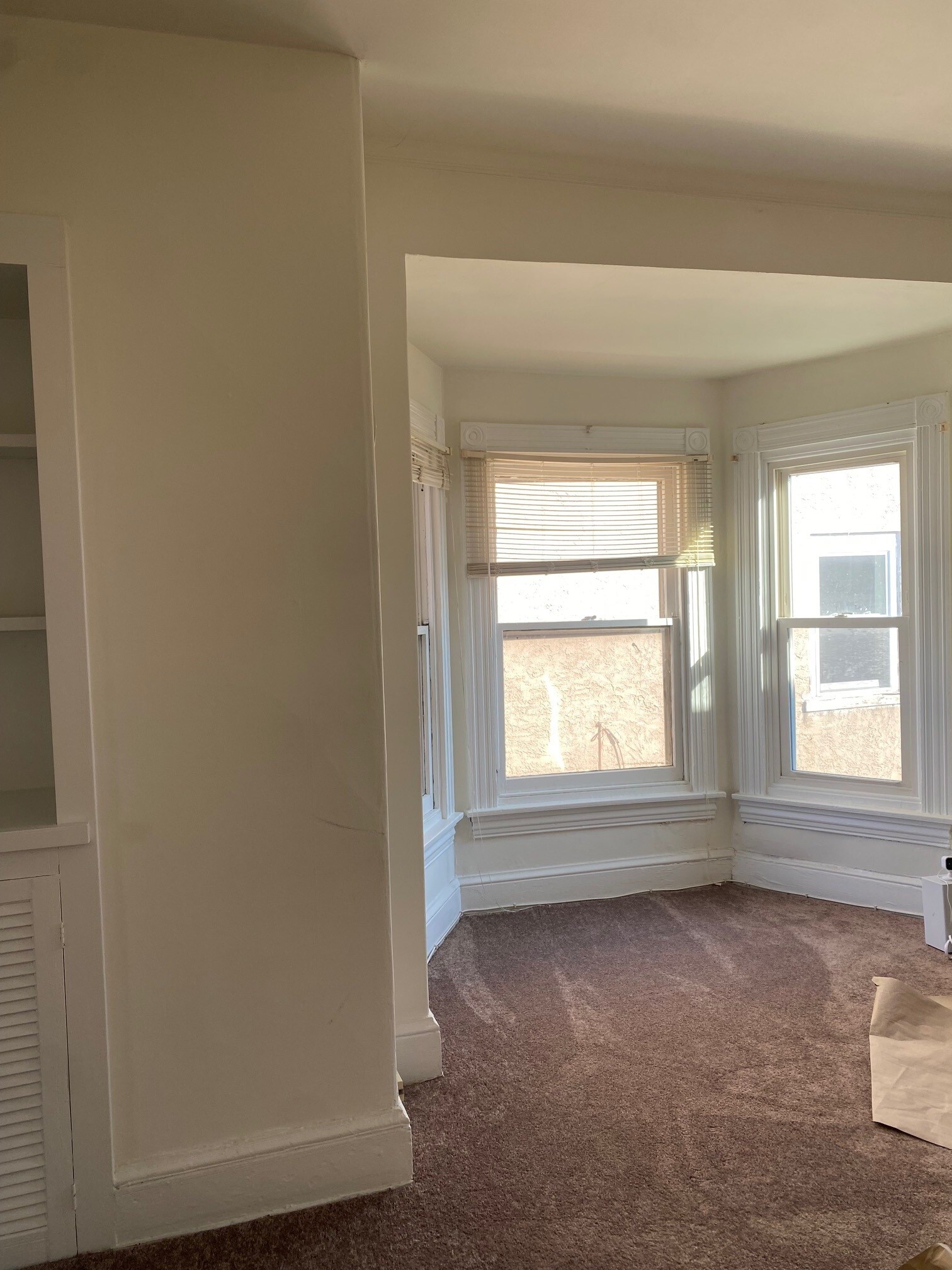 Building Photo - 48 Chestnut St