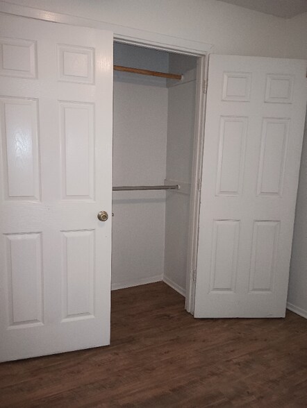 Building Photo - 1405 Chapelwood Dr