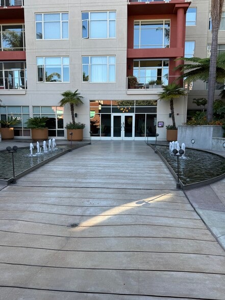 Upstairs 4th Floor Walkway - 5855 Horton St