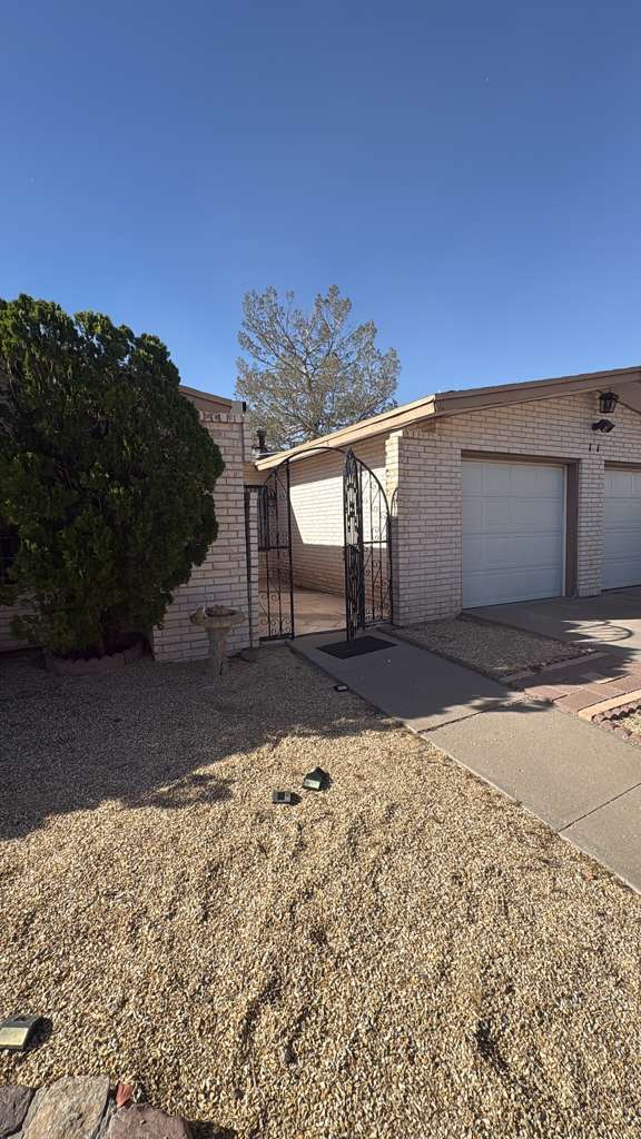 Building Photo - 141 Masquerade Ln