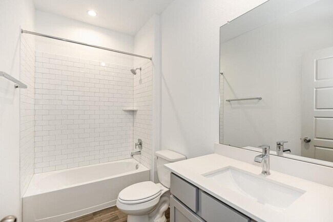 Building Photo - 7918 Brumly Ln