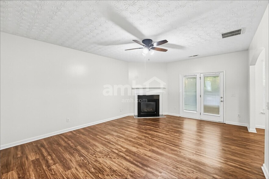 Building Photo - 4898 McEver View Dr
