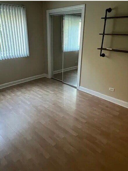 Building Photo - 17515 Sandalwood Dr