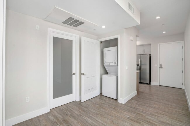 Building Photo - 5550 Bonner Ave