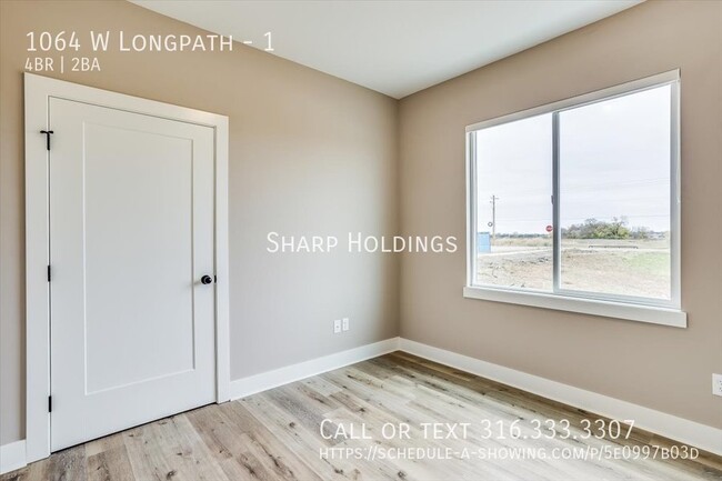 Building Photo - 1064 Longpath