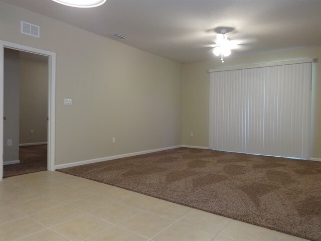 Building Photo - 560 Loxley Ct