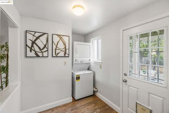 Building Photo - 1565 Fir Ave