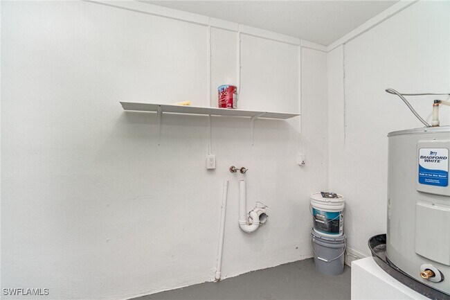 Building Photo - 145 Glenholm Ave
