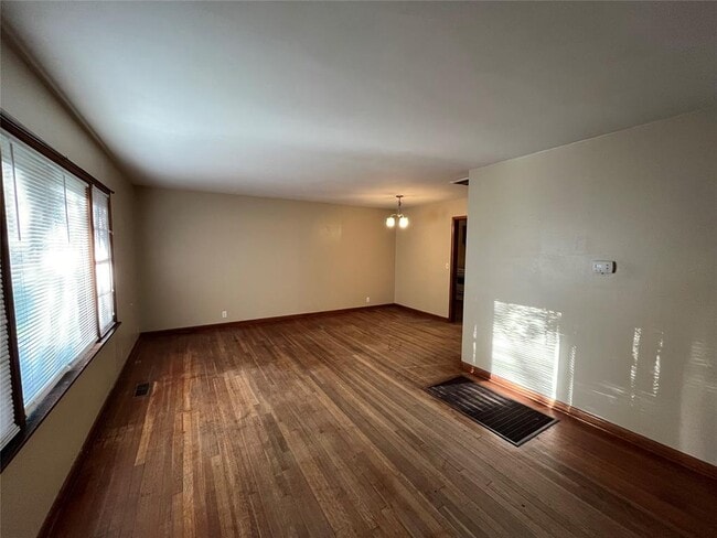 Building Photo - 1603 Franklin Dr