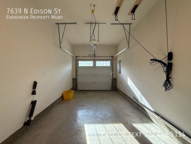 Building Photo - 7639 N Edison St