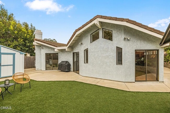 Building Photo - 2226 Sanderling St