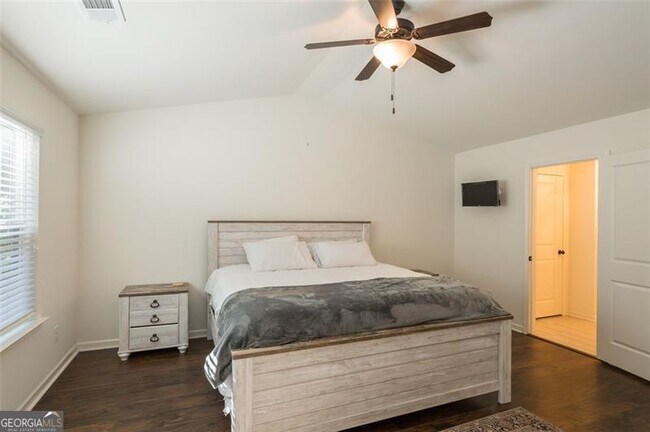 Building Photo - 2662 Stonekey Bend