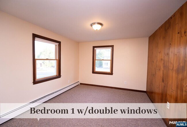 Building Photo - 54 W Glen Ave