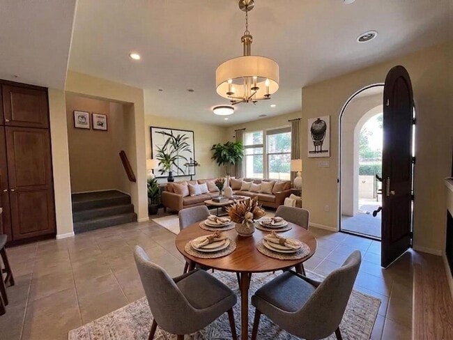 Building Photo - Beautiful 2 Bedroom, 2 1/2 Bathroom Porter Ranch Townhome! Ready for Move In!