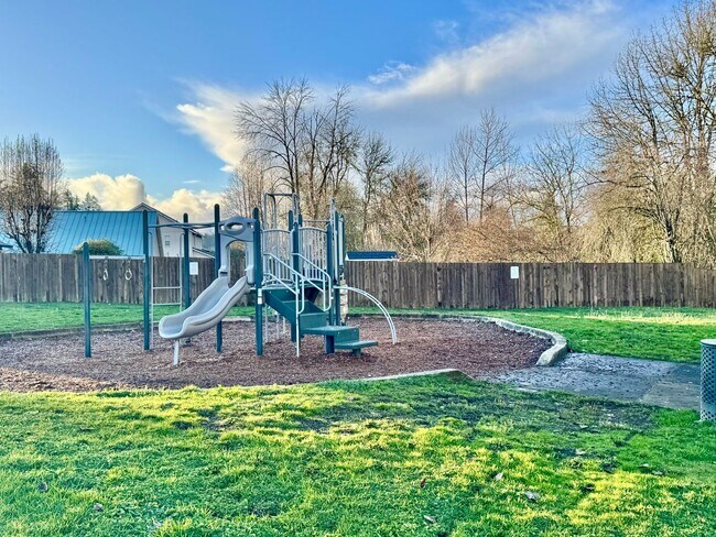 Building Photo - Fantastic Ranch Home in Battleground with ...
