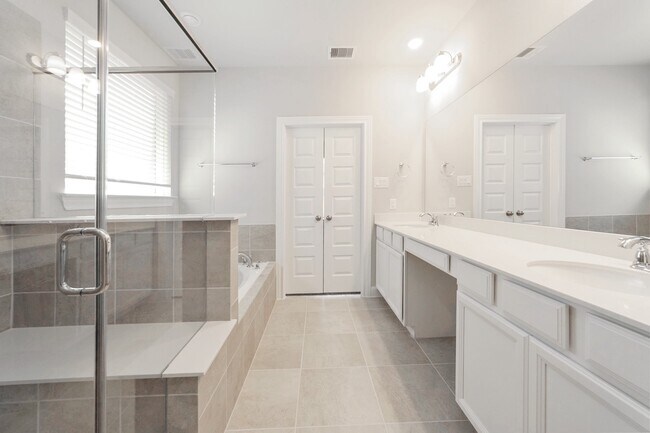 Building Photo - 11419 Glenwick Haven Dr