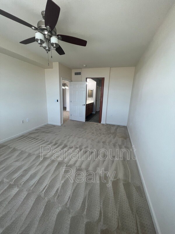 Building Photo - 700 S Abel St