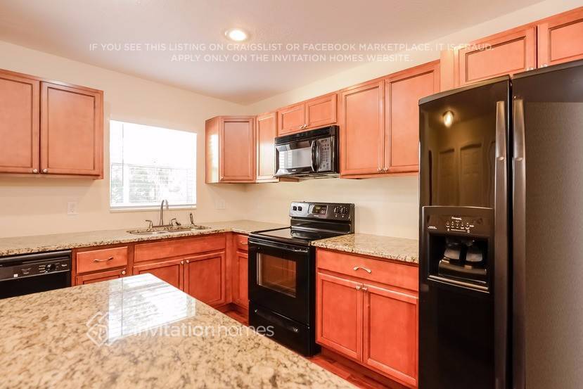 Building Photo - 2512 Casilla Way S