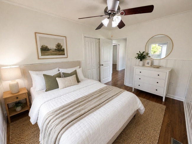 Building Photo - Bright, Updated 3 Bedroom Home with Modern Finishes