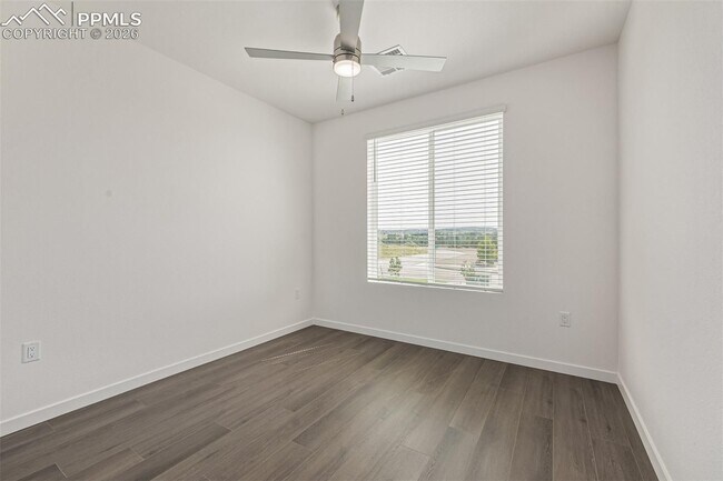Building Photo - Top Floor Penthouse at Victory Ridge
