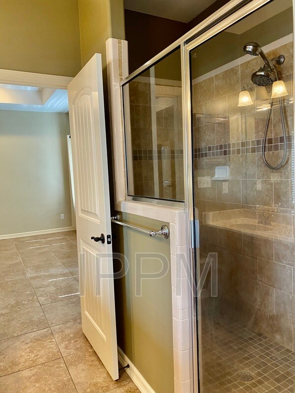 Building Photo - 5602 Wild Laurel