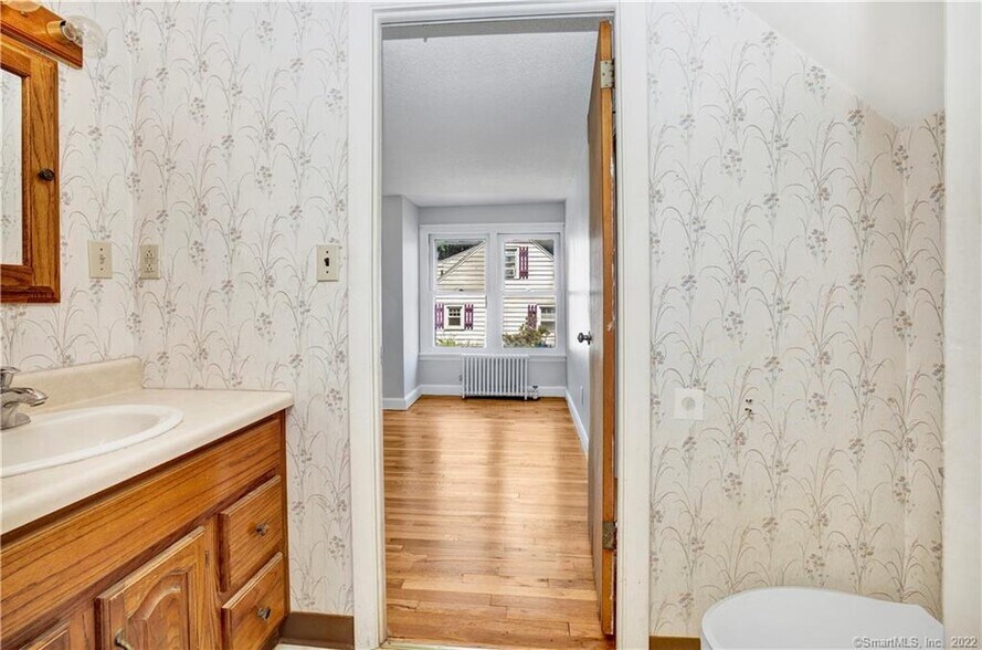 Building Photo - 234 Mansfield Ave