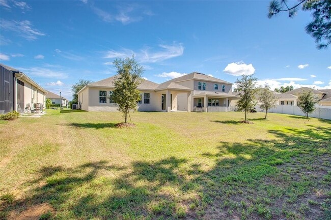 Building Photo - 2520 Plumadore Dr