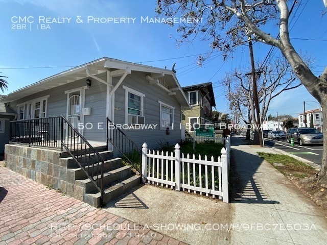 Building Photo - 1150  Broadway