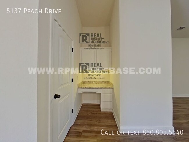 Building Photo - 5137 Peach Dr