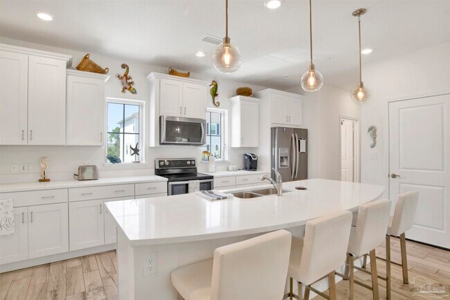 Building Photo - 14558 Salt Meadow Dr