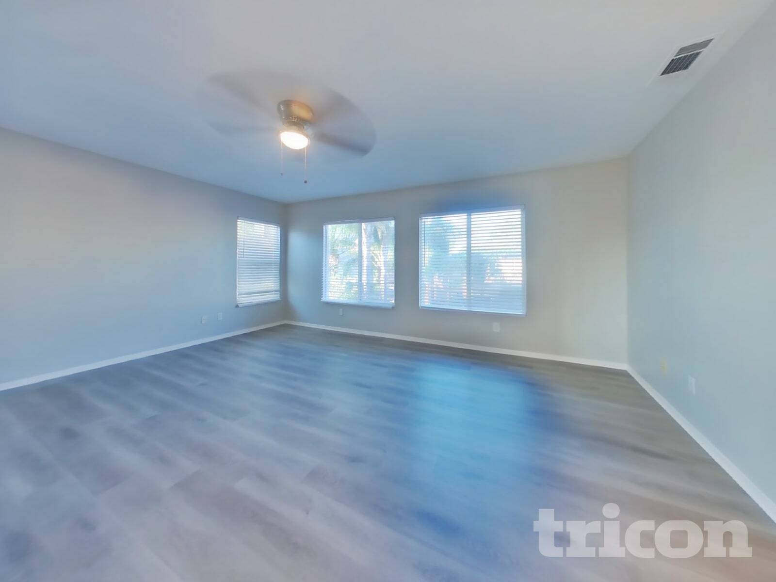 Building Photo - 33558 Iris Ln