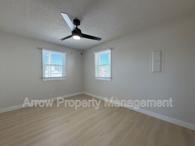 Building Photo - 3609 N 60th St
