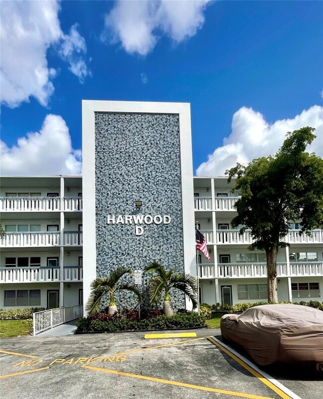 Building Photo - 4031 Harwood D