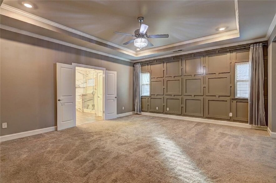 Building Photo - 4527 Bridgeway Rd