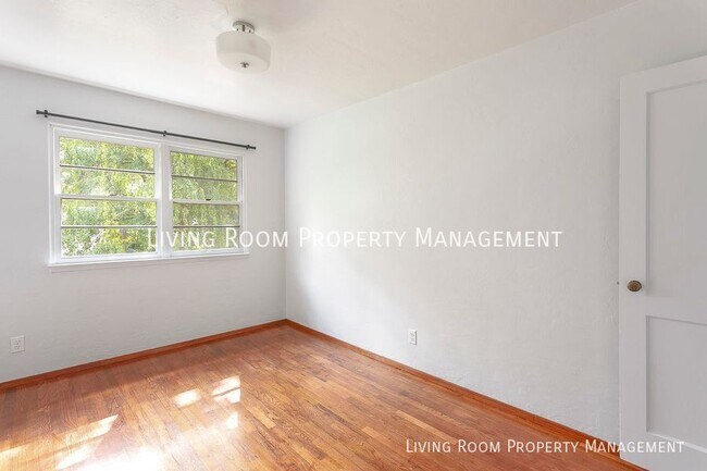 Building Photo - Vintage Madison South Condo