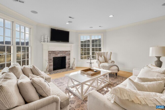 Building Photo - 000 Ragged Mountain Dr